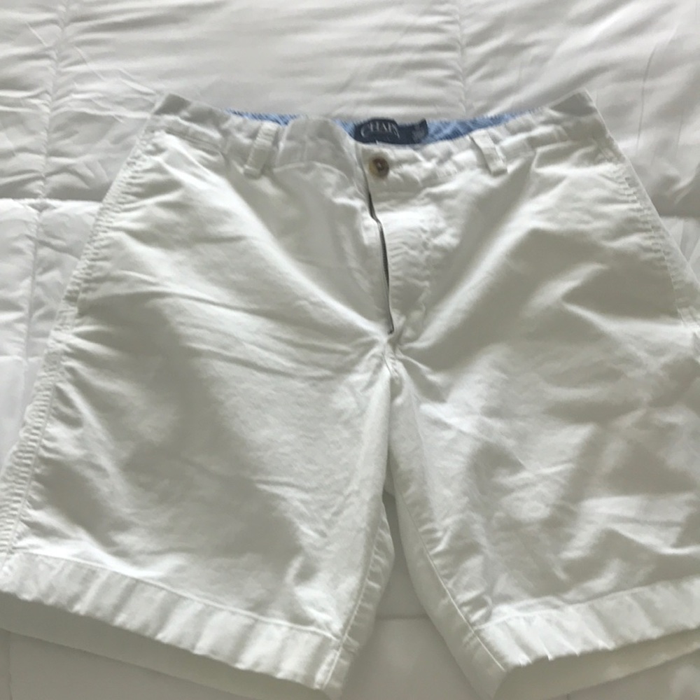 White flat front chino shorts